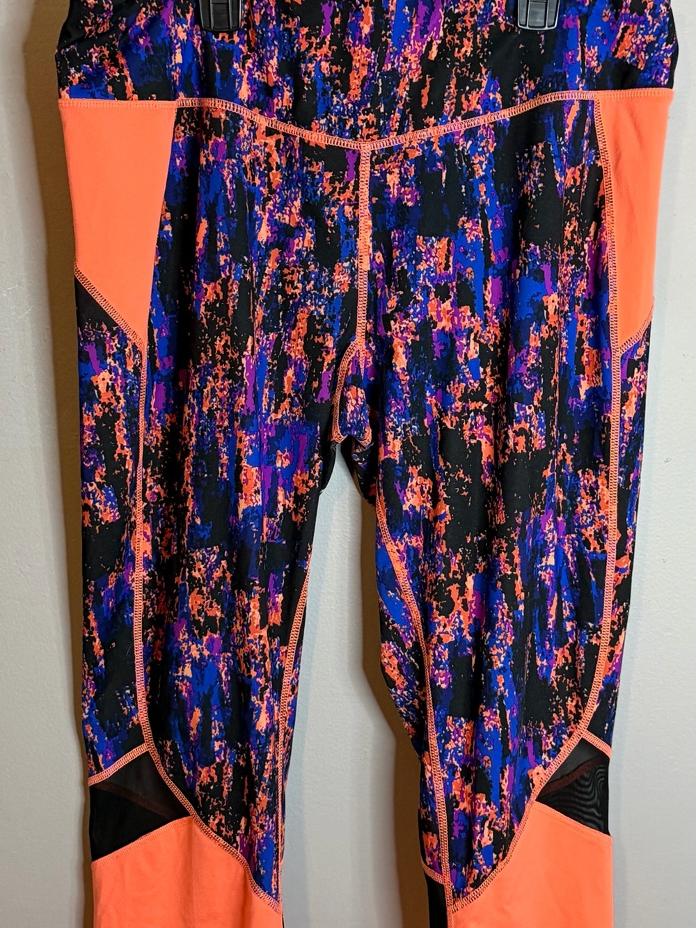 Danskin Capri Leggings
